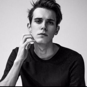 Meet your Posher, Seniadanee